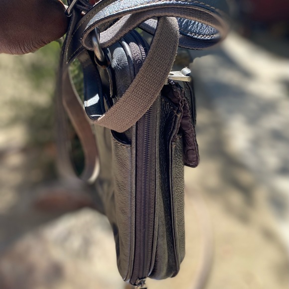 NW Fossil Leather Crossbody Bag Sz 9”X8” - Picture 6 of 16